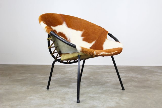 Cowhide Balloon Chair by Hans Olsen, 1950s for sale at Pamono