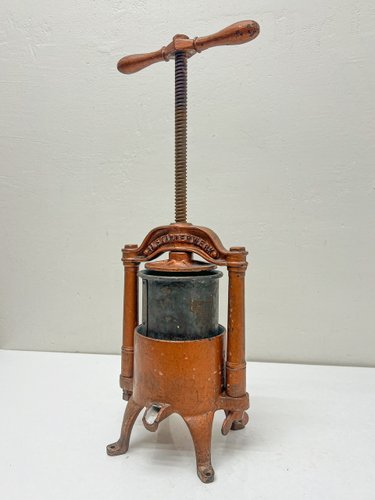 Cast Iron Fruit Press from Alexanderwerk, 1940s for sale at Pamono