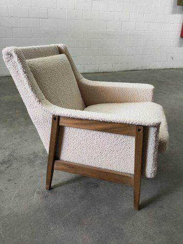 Mid-Century Bouclé and Beech Lounge Chair for sale at Pamono