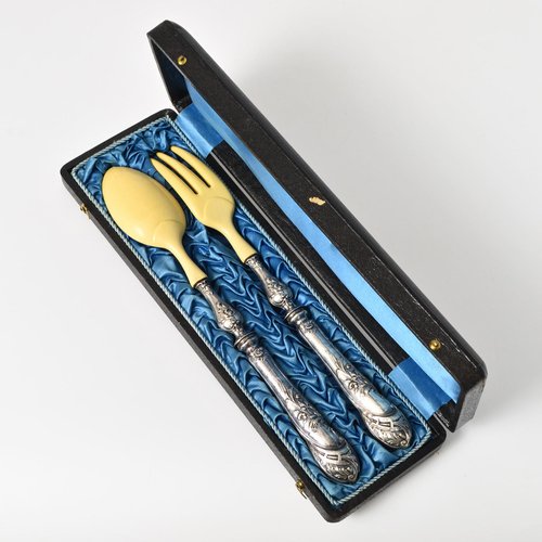 Service de couverts en argent sterling Stately par State House, 12 personnes, 96