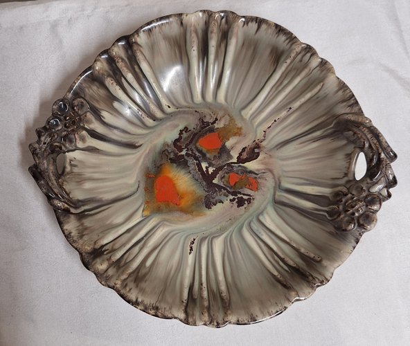 Deutsche Art Deco Obstschale aus Bunt Glasierter Keramik, 1930er bei Pamono kaufen