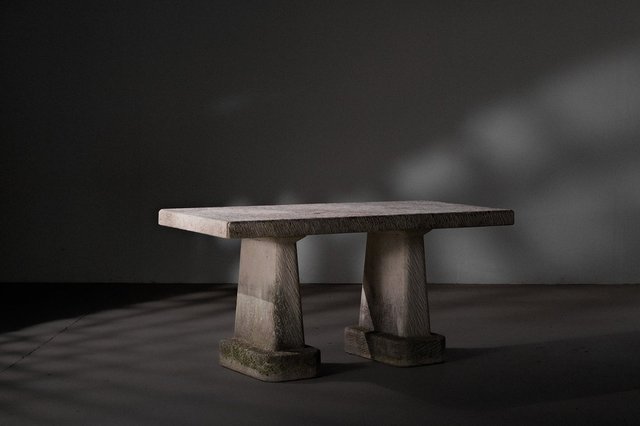 brutalist-concrete-dining-