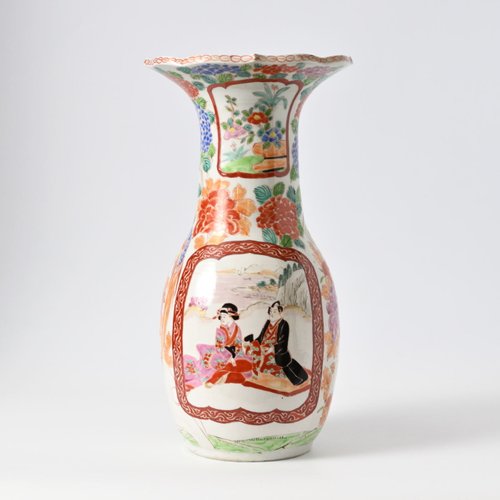 Japanese Arita Porcelain Vase from Hichozan Shinpo, 1800s for sale