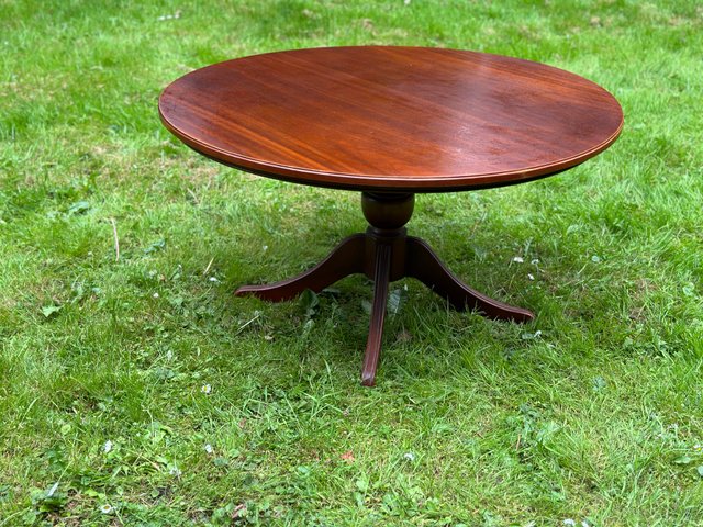 Antique Round Wooden Coffee Table for sale at Pamono