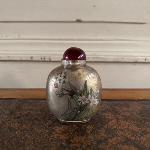中国 花鳥蝶の絵瓶　u6230906 Chinese Snuff Bottle in Painted Glass with Birds and Flowers