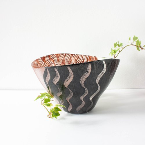 tonga-glass-bowl-by-monica-