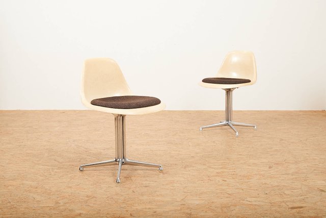 La Fonda Chair Chair Set in Chrome-Plated and Cast Aluminum - Main Image