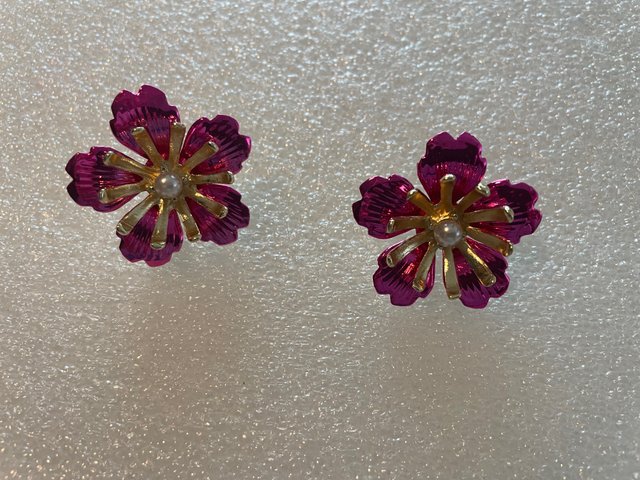 Pendientes atribuidos a Christian Lacroix, años Juego de en