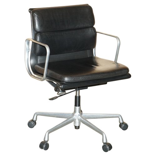 Eames Executive Soft Pad Chair: Ultimate Comfort Meets Timeless Design 2 Eames Executive Soft Pad Chair: Ultimate Comfort Meets Timeless Design