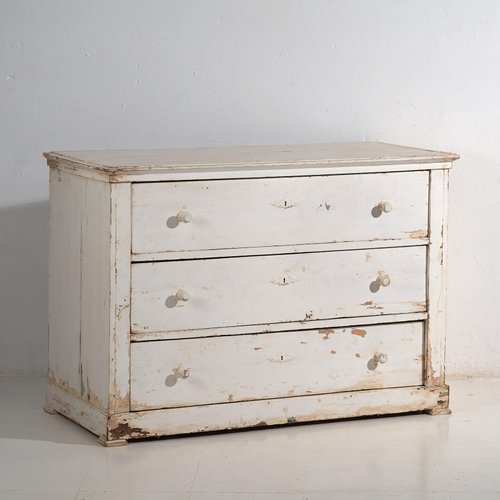 Vintage White Dresser, 1920 for sale at Pamono Vintage White Dresser, 1920 for sale at Pamono