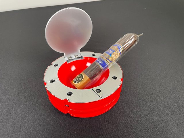 F1 Metal and Red Enameled Ashtray from Ferrari for sale at Pamono
