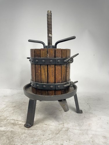 how was tobacco first used Early Americans in the Northwest smoked tobacco 1,200 years ago