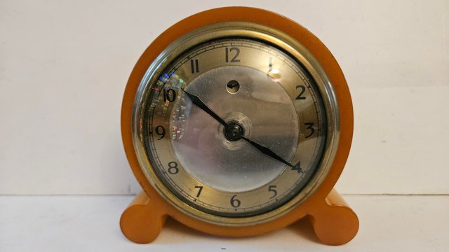 art-deco-amber-phenolic-