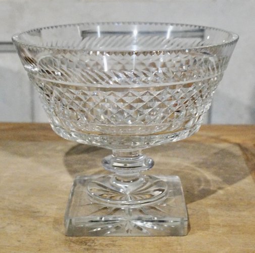 お椀・ボウル・鉢 Austinc.c.WindmillClassic2002Net2ndPlace Victorian Pedestal Diamond Cut Crystal Bowl, 1890 for sale at Pamono