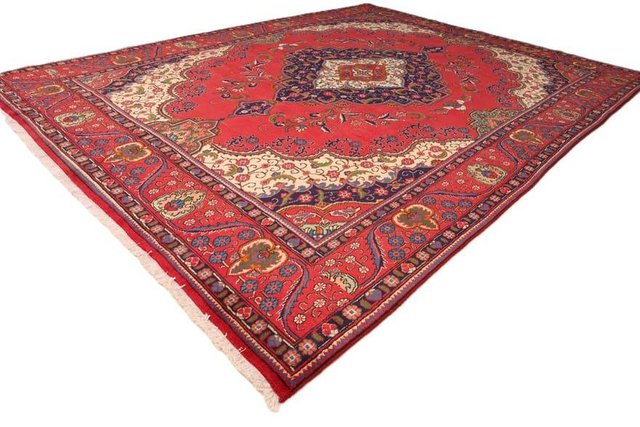 Wool Rug Eastern Middle Eastern Rug in Wool for sale at Pamono