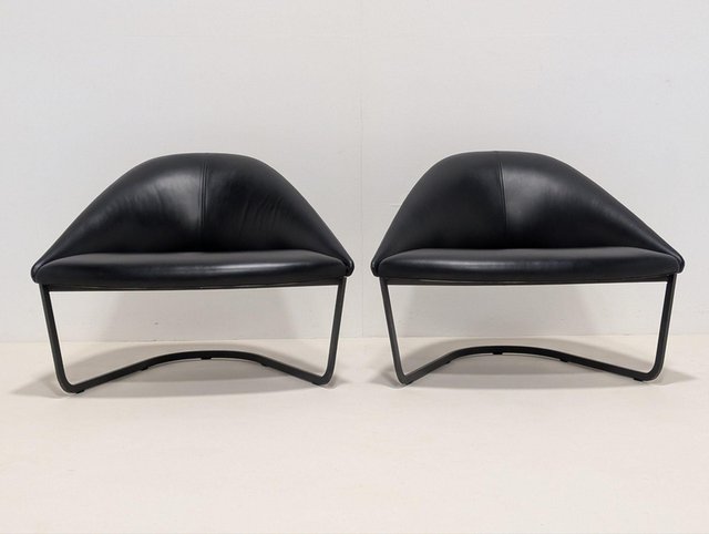 Colina M Armchair from Arper for sale at Pamono