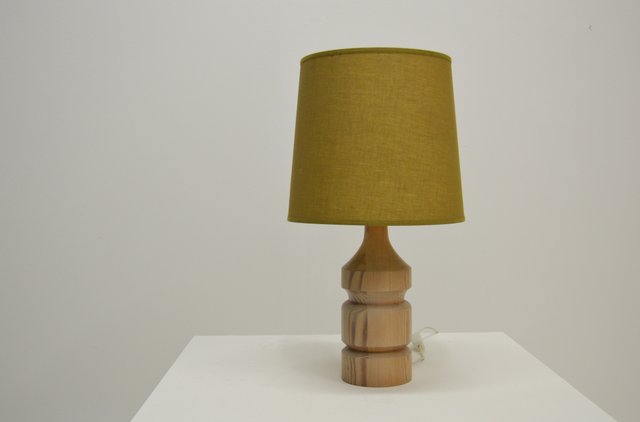 Vintage Swedish Pine Table Lamp by Erik Höglund for Boda Trä, 1960s Vintage Swedish Pine Table Lamp by Erik Höglund for Boda Trä, 1960s
