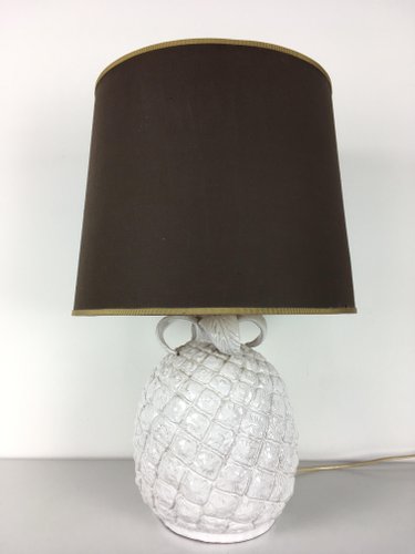 white pineapple table lamp