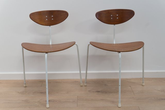 unicorn wooden table and 2 chairs