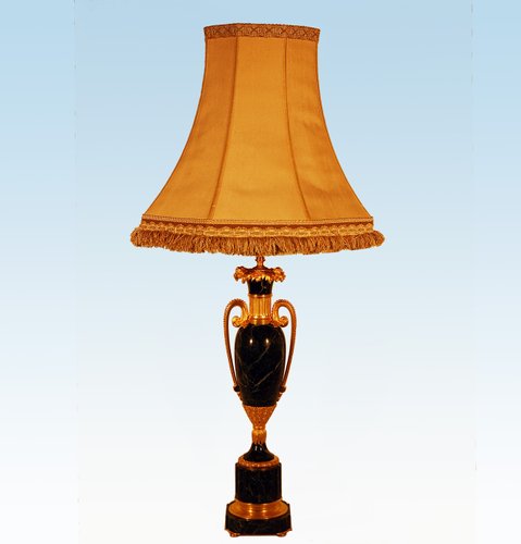 Vintage Tischlampe Aus Marmor Vergoldeter Bronze Von Maison