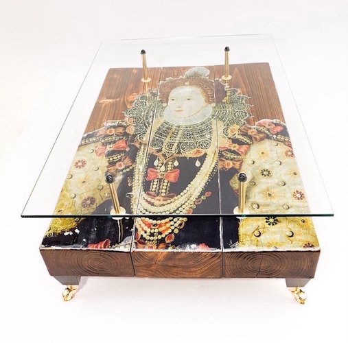 Queen Elizabeth Coffee Table From Ca E Spada 2017 Queen Elizabeth Coffee Table From Ca E Spada 2017