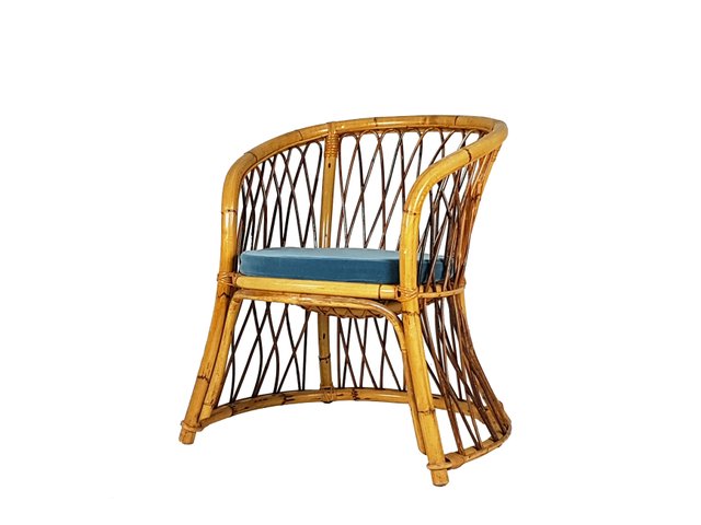 Stuhl aus Binse, Rattan & blauem Samt, 1960er bei Pamono kaufen