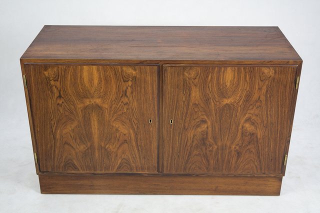 Aparador HU403 Mid Century de Carlo Jensen para Hundevad & Co, años 60 Aparador HU403 Mid Century de Carlo Jensen para Hundevad & Co, años 60