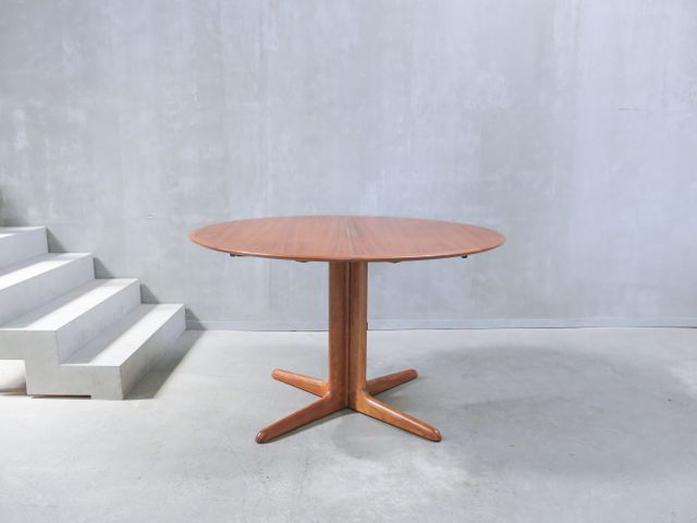 Danish Round Dining Table From Dyrlund 1960s