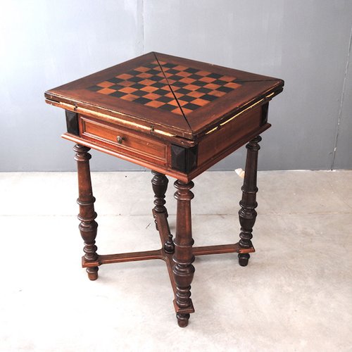 table de jeux en bois