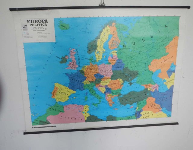 Politische Physische Landkarte Von Europa Von Maniffatura Del Tiguglio 1980er Bei Pamono Kaufen