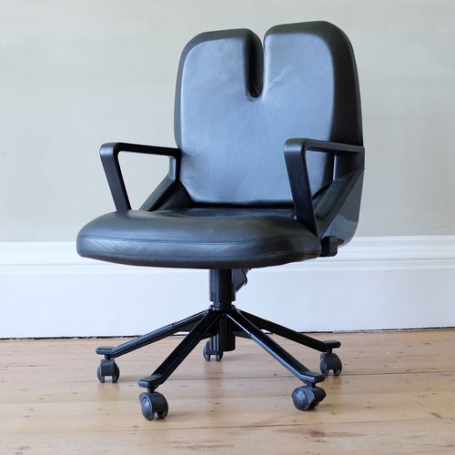 P55 Leather Office Chair By Giorgetto Giugiaro For Tecno 1980s