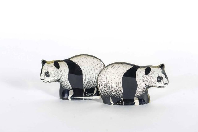 acrylic-glass-panda-figurines-