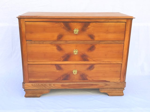 Antique Cherry Veneered Dresser Bei Pamono Kaufen