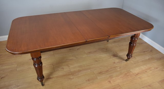 Mahagoni Esstisch im viktorianischen Stil, 1970er bei Pamono kaufen