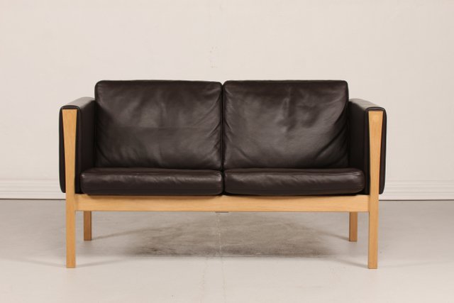 Vintage Ch 162 Sofa By Hans J Wegner For Carl Hansen Søn 1990s