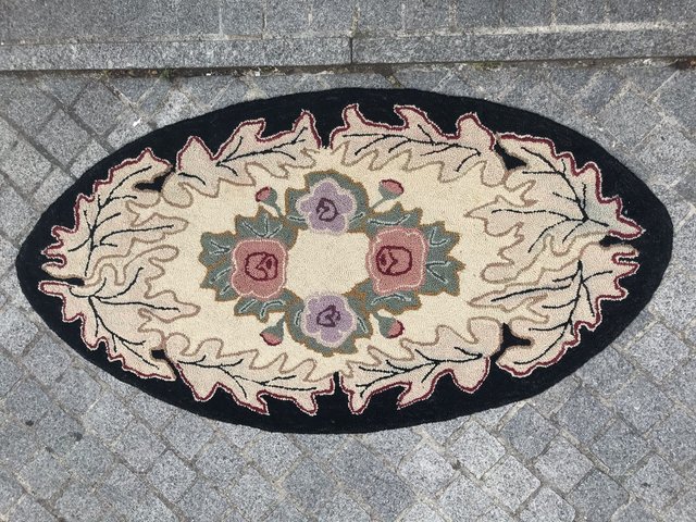 Amerikanischer Ovaler Vintage Teppich Bei Pamono Kaufen