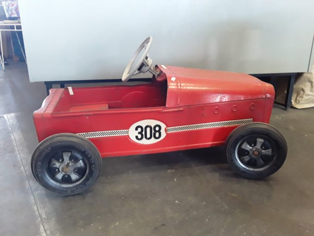 coche de pedales años 50