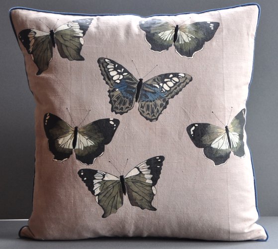 Volo Di Farfalle Tre Cushion From Gaiadipaola For Sale At Pamono