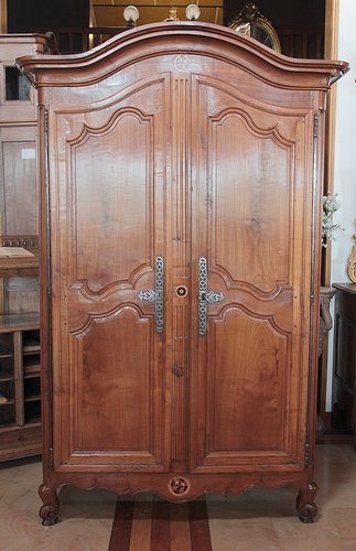 Antique Cherry Wood Cabinet for sale at Pamono