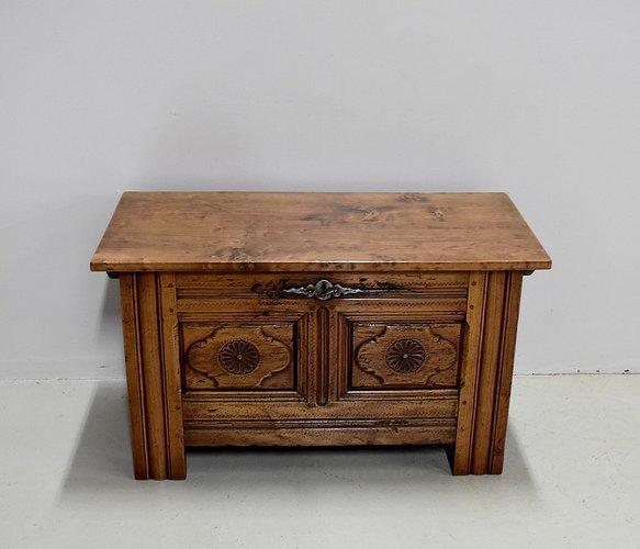 Small Antique Dresser for sale at Pamono