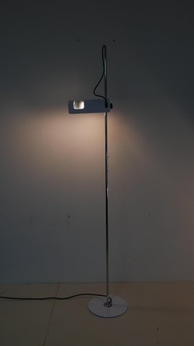 Vintage Model 3319 White Floor Lamp by Joe Colombo for Oluce