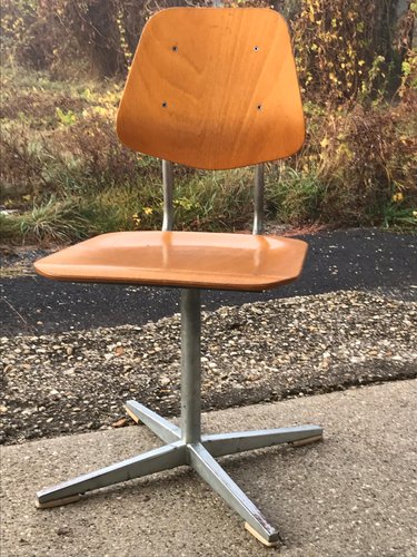 VINTAGE 1960' SWISS MADE  HEIGHT ADJUSTABLE  SCHOOL CHAIR BY EMBRU 