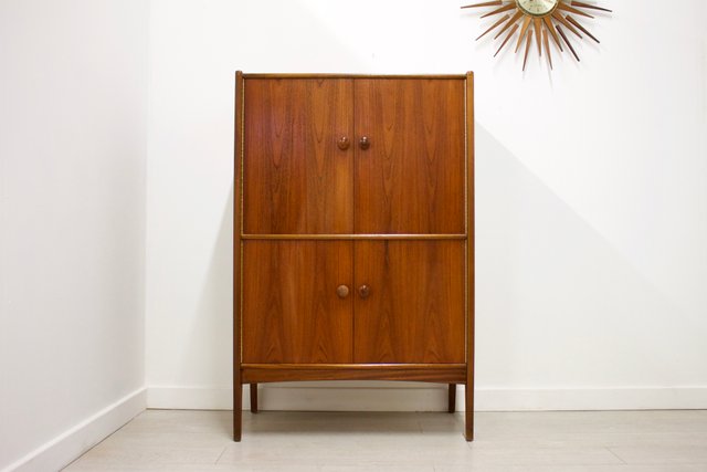 Mid-Century Barschrank aus Teak von A. Younger Ltd., 1960er bei Pamono