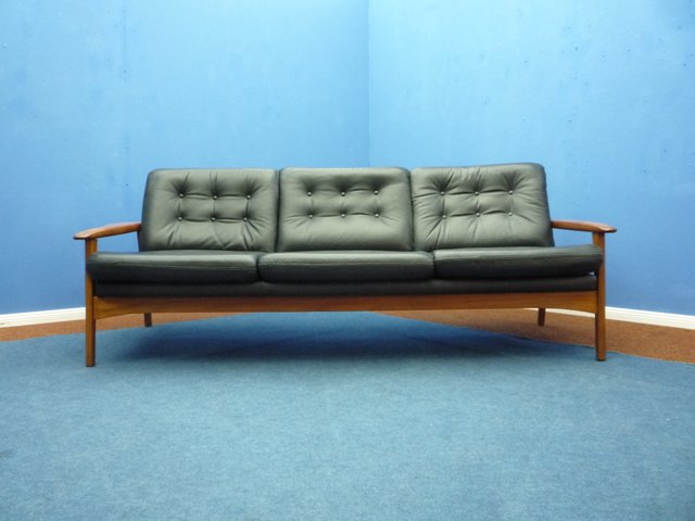 Featured image of post Teal Leather Sofa - Living room sets may include sofas, loveseats, recliners, sectionals, and even ottomans.
