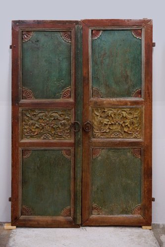 Antike indische handgeschnitzte & lackierte Schranktüren, 1900er, 2er