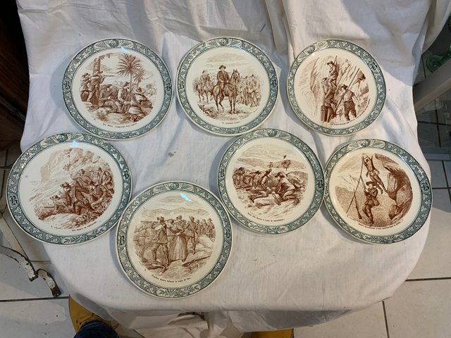 HBCM CREIL MONTEREAU - Dinette Ancienne - Assiettes Plates EUR 6,00