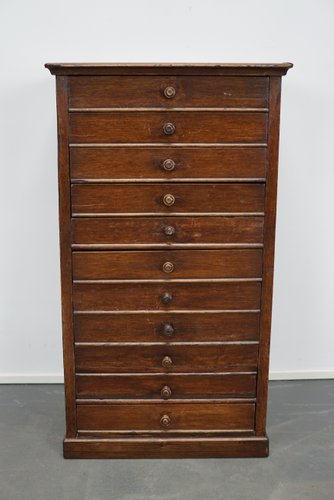 Kleiner industrieller französischer Vintage Werkstattschrank bei Pamono