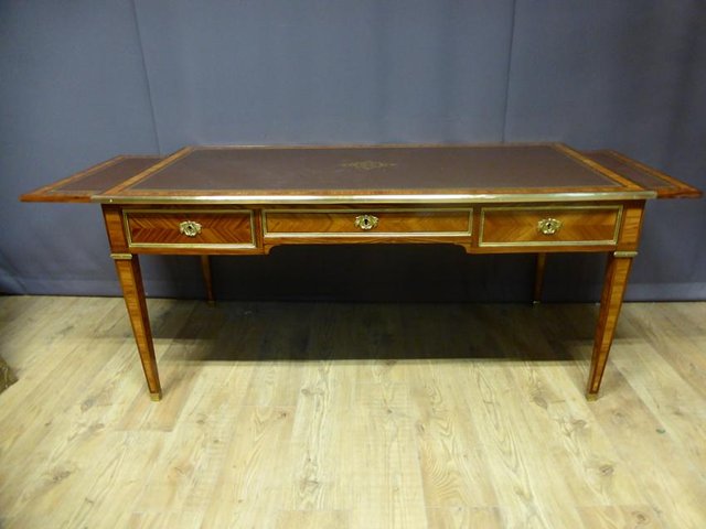 601 Louis XV Style Antique Reproduction Style Desk