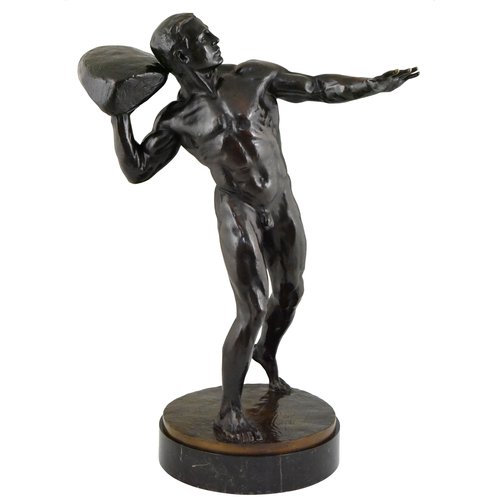 Sculpture Antique De Homme Nu Et Pierre En Bronze Par Hugo Siegwart En Vente Sur Pamono