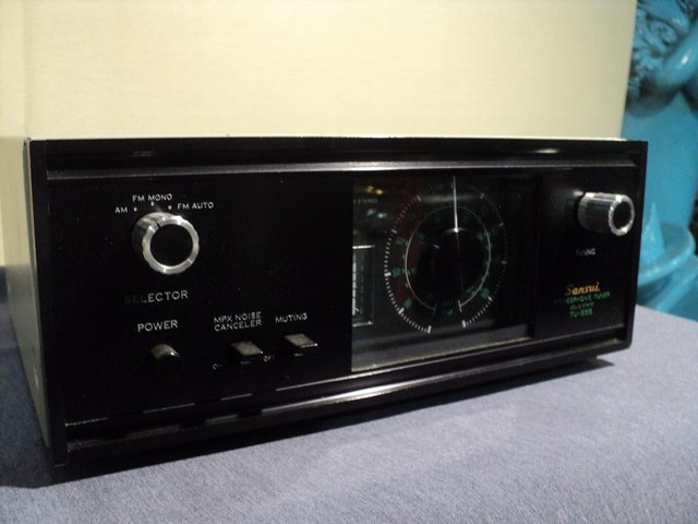 Model TU-555 Stereophonic AM/FM Tuner Radio from Sansui Electric Co., Ltd.;  Tokyo, 1960s